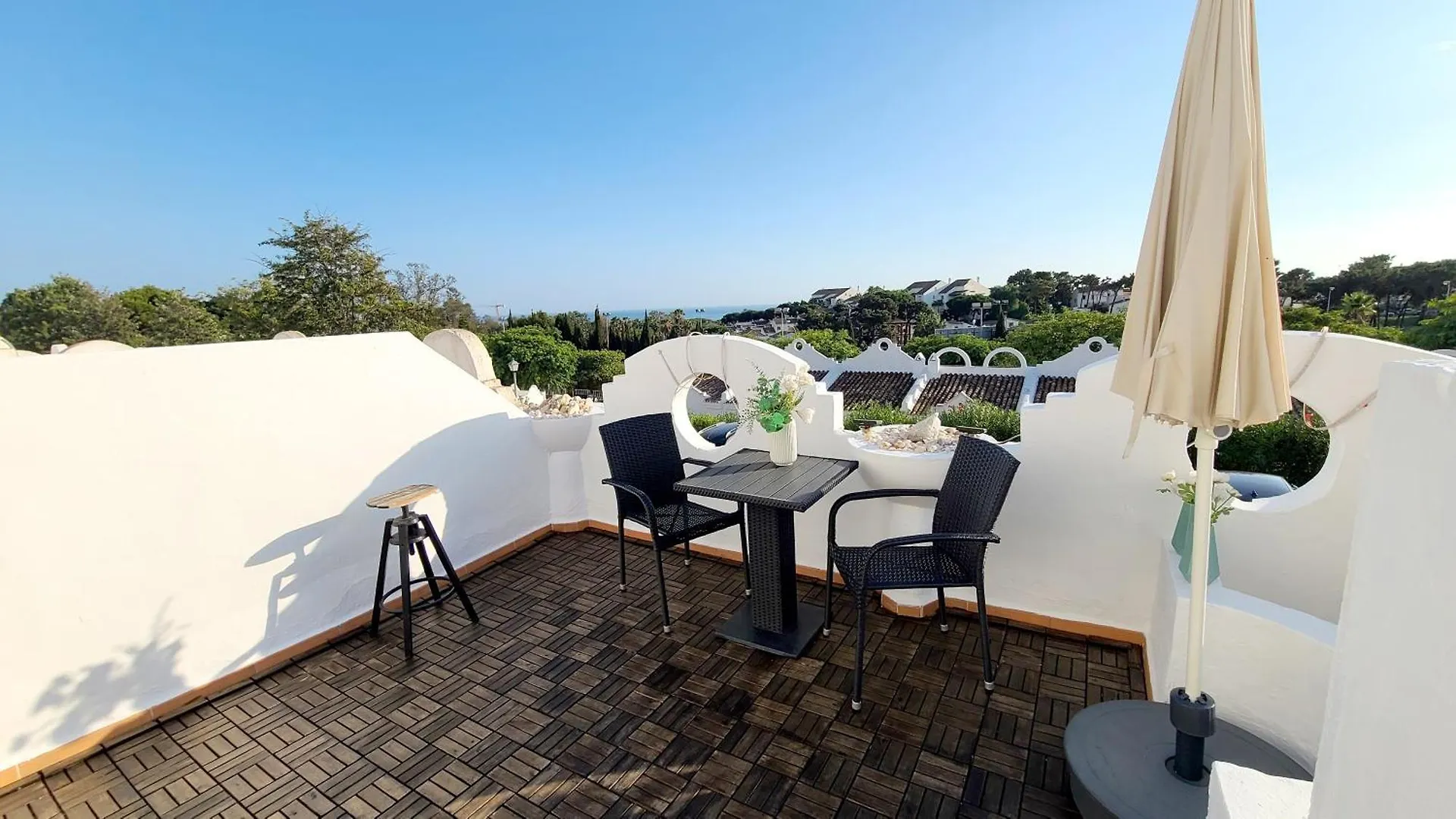 Casa Find Marbella - Beautiful Holiday Home Duplex Apartment