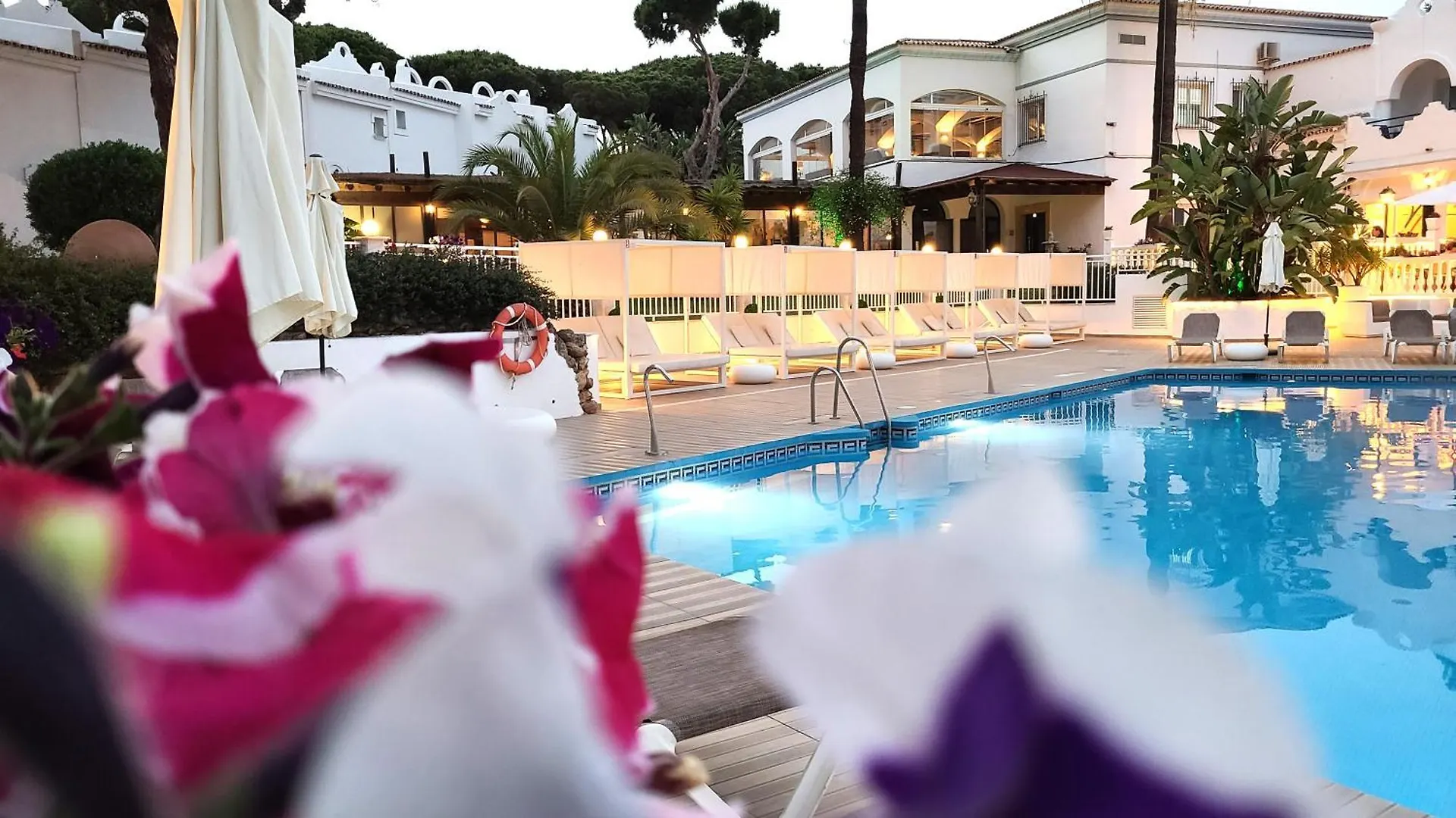 Casa Find Marbella - Beautiful Holiday Home Duplex Apartment