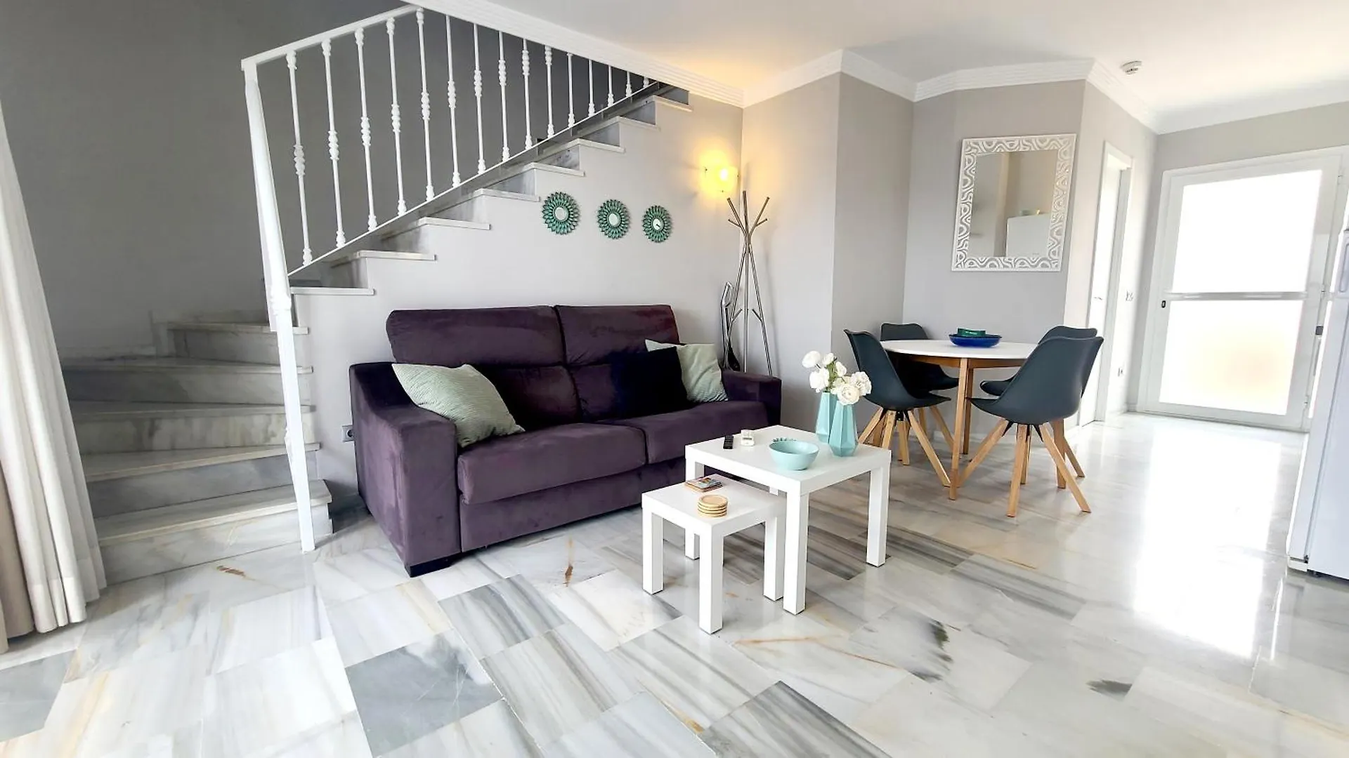 Casa Find Marbella - Beautiful Holiday Home Duplex Apartment Spain